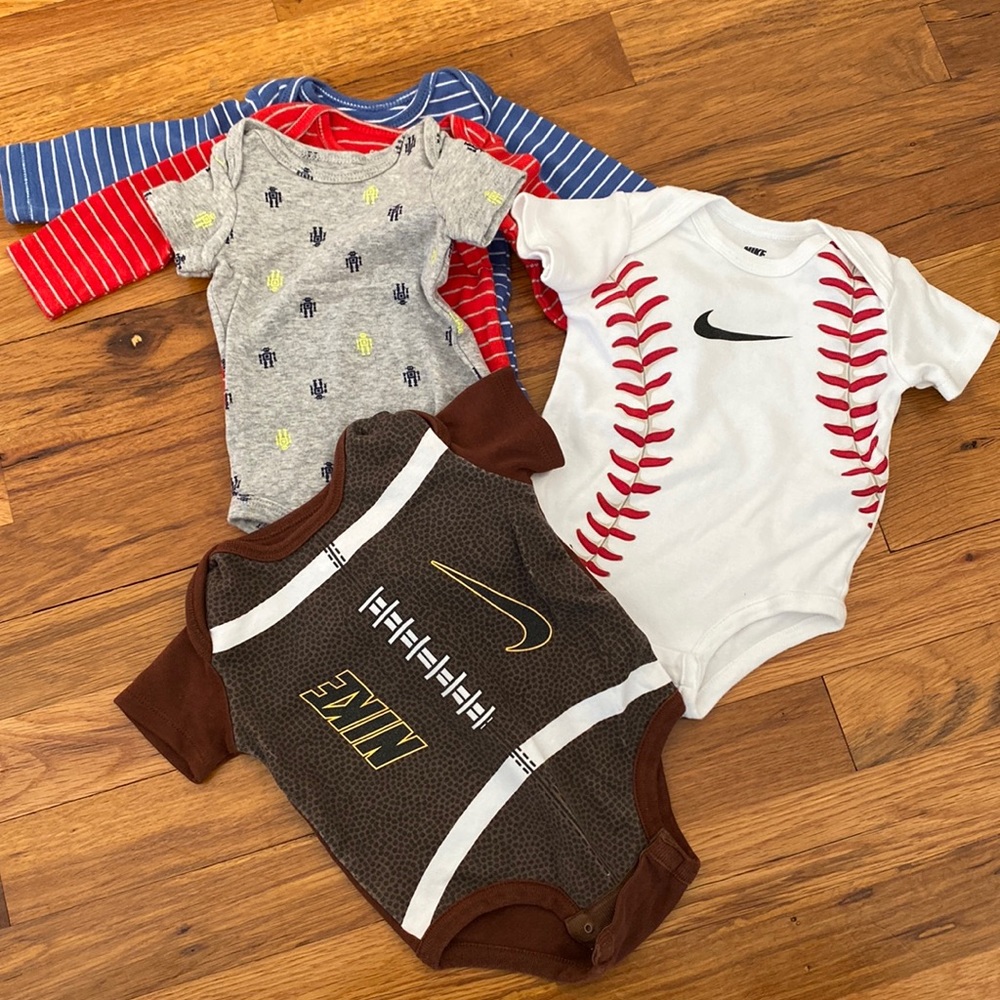 Carter’s Onesie Bundle!